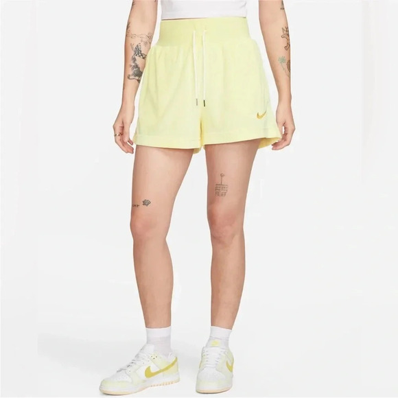 Nike Sportswear Terry Shorts - Picture 1 of 6